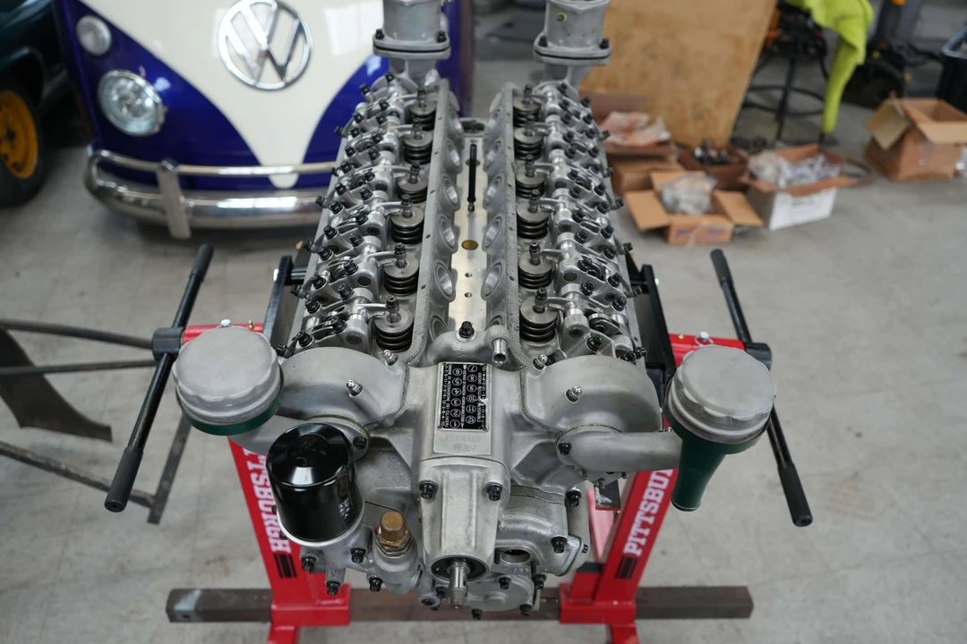 Parts & Memorabilia Engines - Image 27 of 31