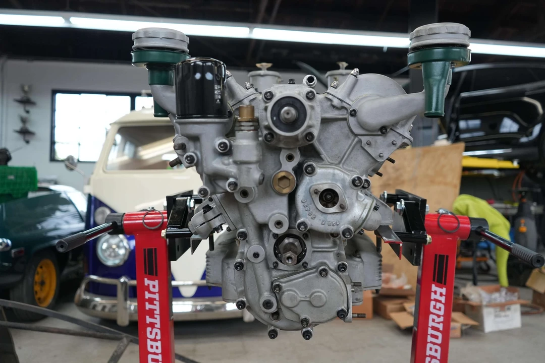 Parts & Memorabilia Engines - Image 13 of 31