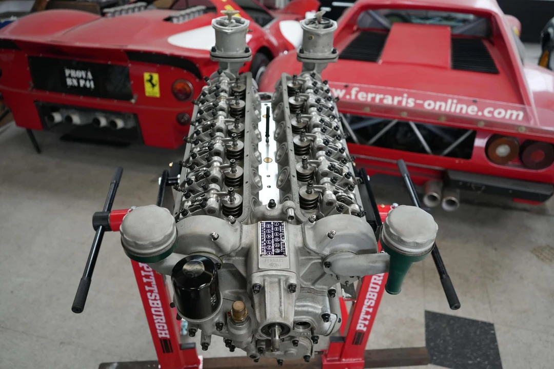 Parts & Memorabilia Engines - Image 16 of 31