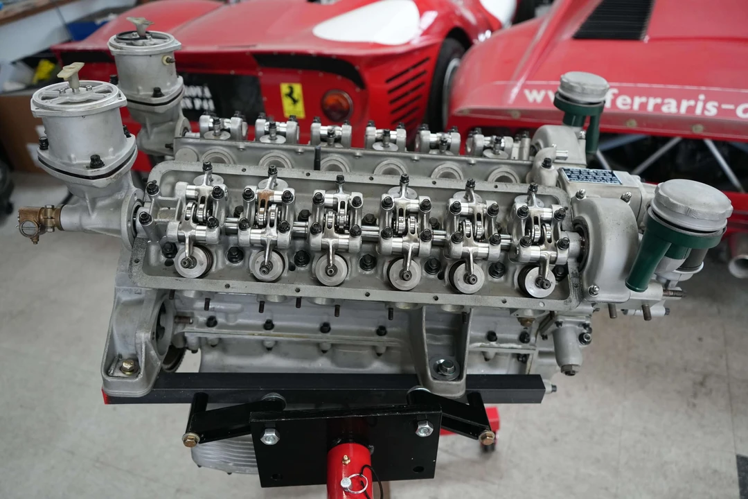 Parts & Memorabilia Engines - Image 23 of 31