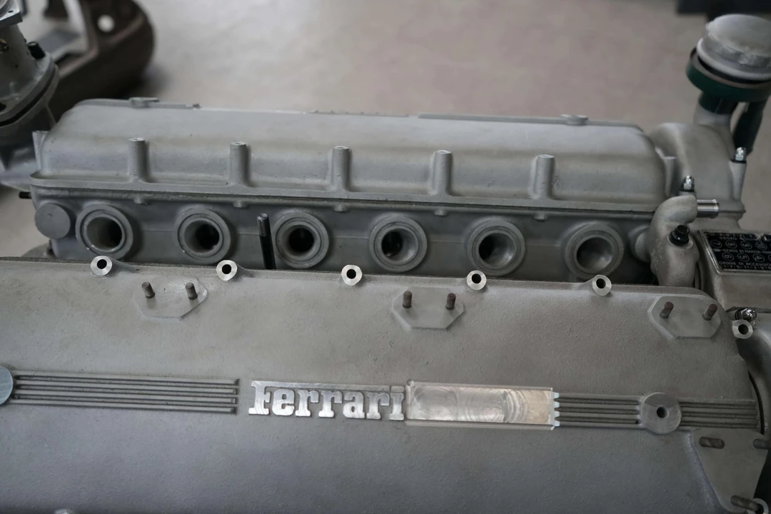 Parts & Memorabilia Engines - Image 10 of 31