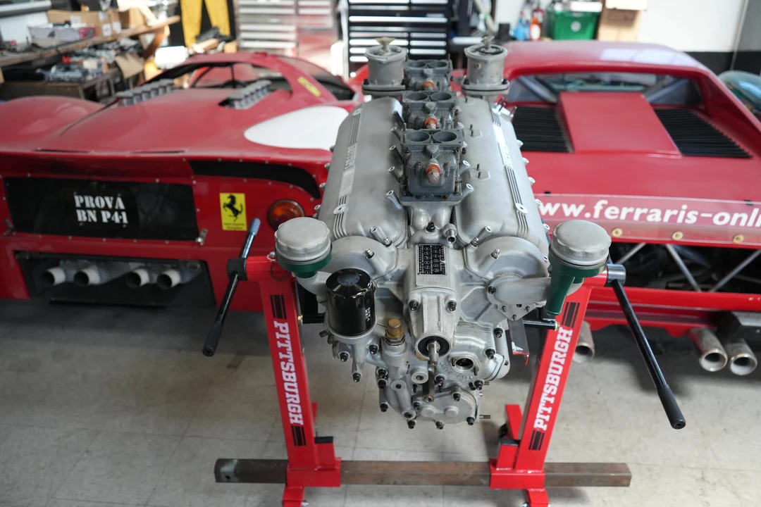 Parts & Memorabilia Engines - Image 4 of 31