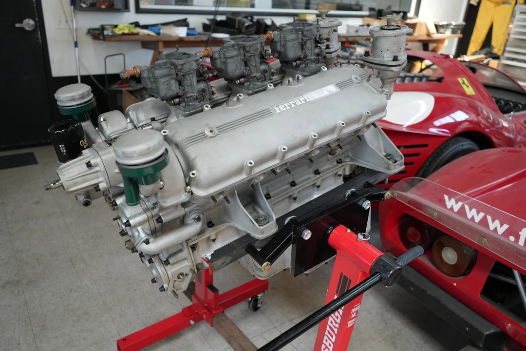 Parts & Memorabilia Engines - Image 6 of 31