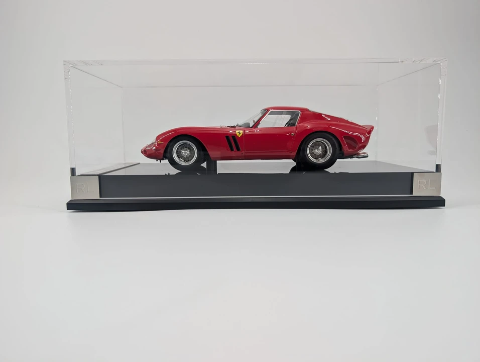 Parts & Memorabilia Scale Models - Image 2 of 31