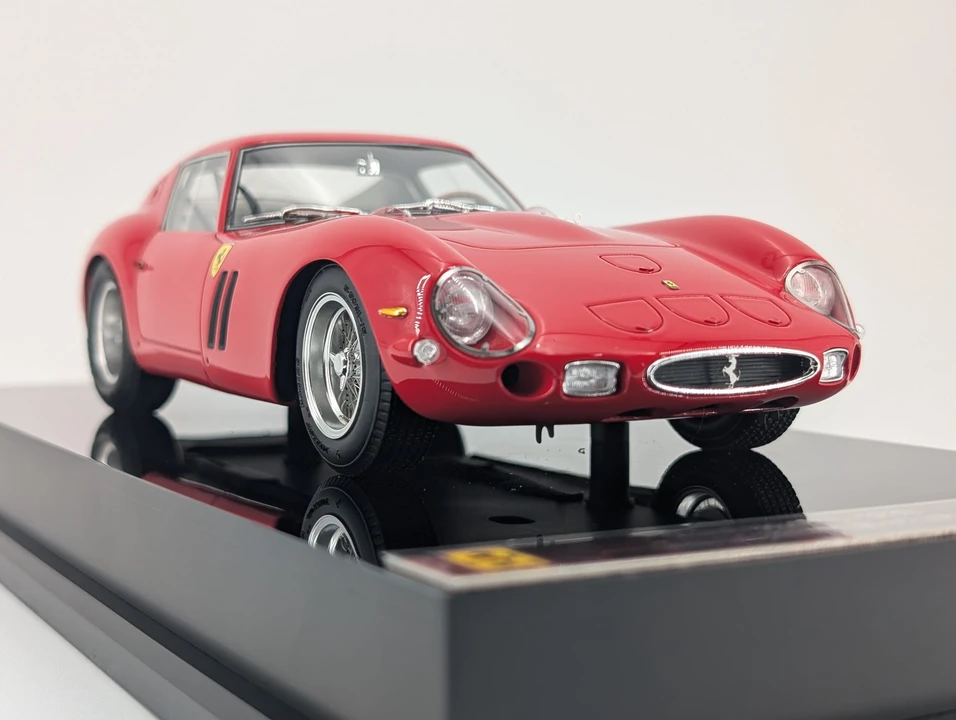 Parts & Memorabilia Scale Models - Image 28 of 31