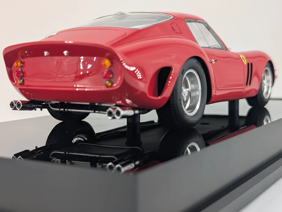 Parts & Memorabilia Scale Models - Image 25 of 31