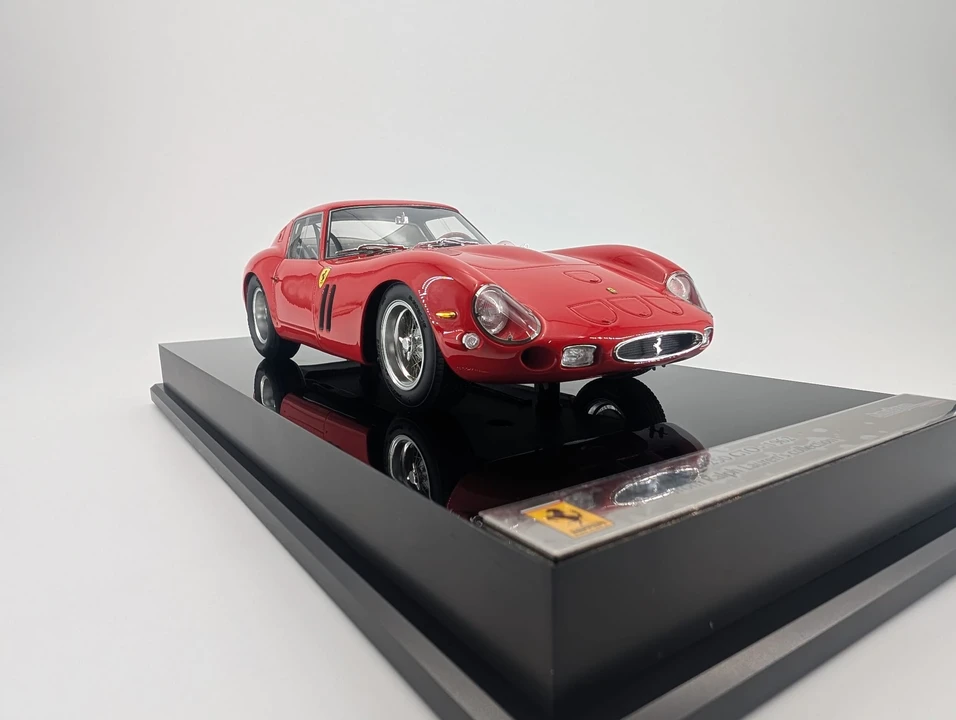 Parts & Memorabilia Scale Models - Image 29 of 31