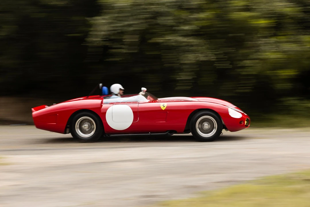 Ferrari 330 GT 2+2 - Image 14 of 31