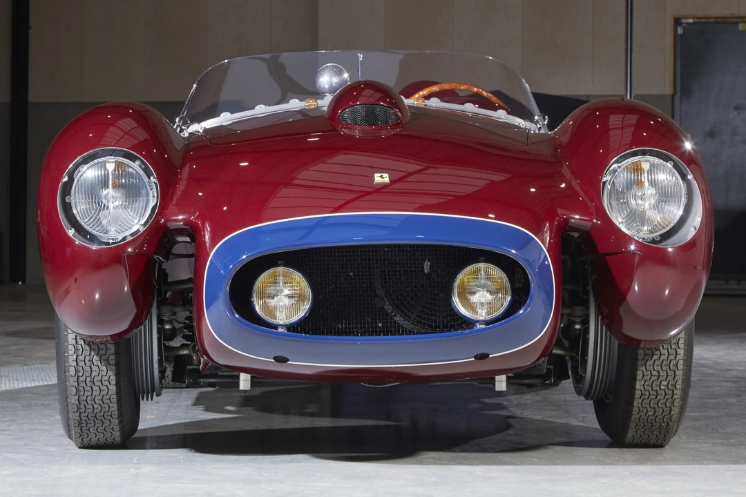 Ferrari Replica - Image 4 of 31