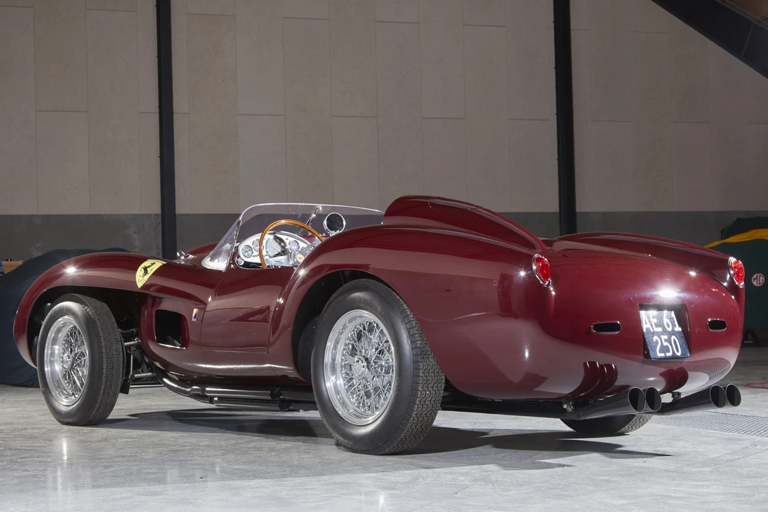 Ferrari Replica - Image 10 of 31