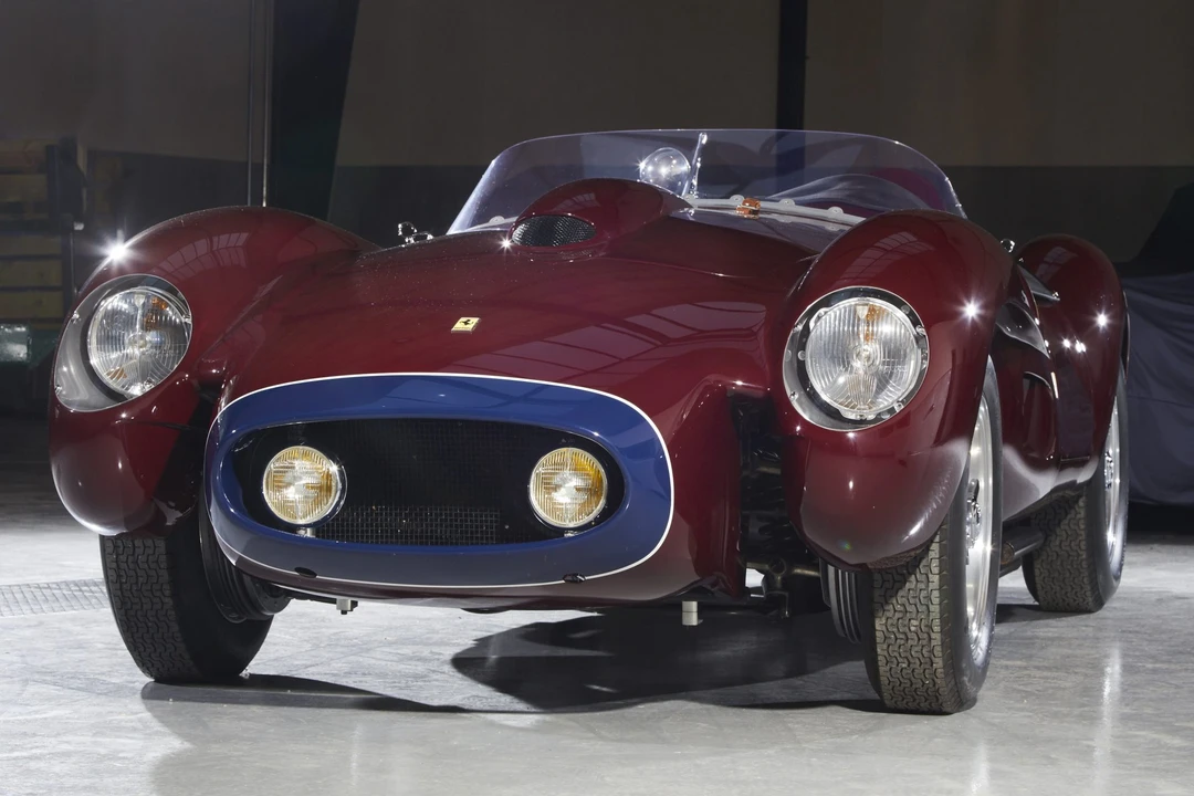 Ferrari Replica - Image 5 of 31