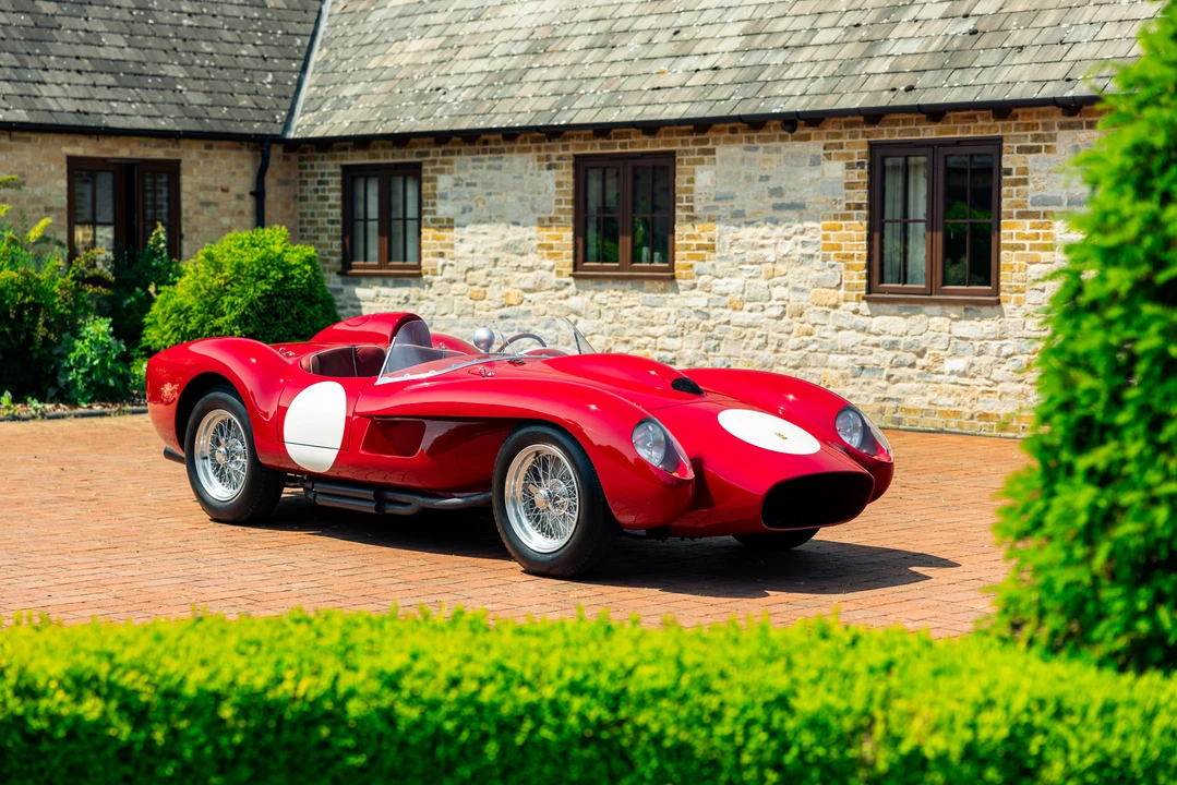 Ferrari Replica - Image 4 of 31