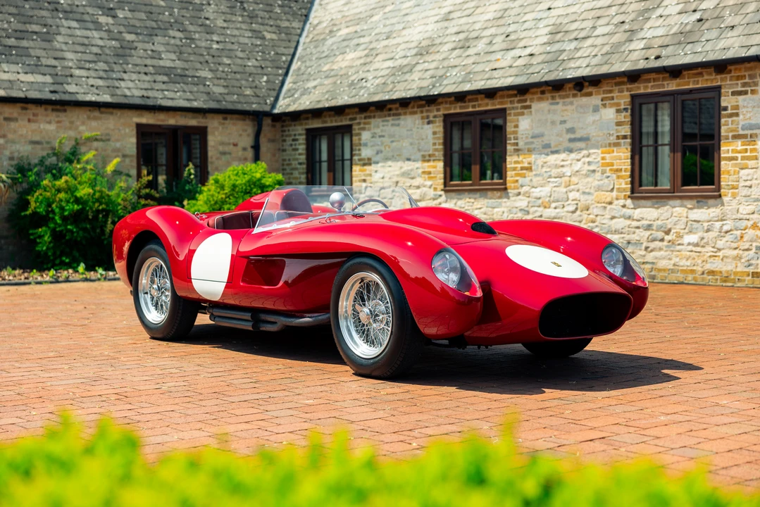 Ferrari Replica - Image 5 of 31