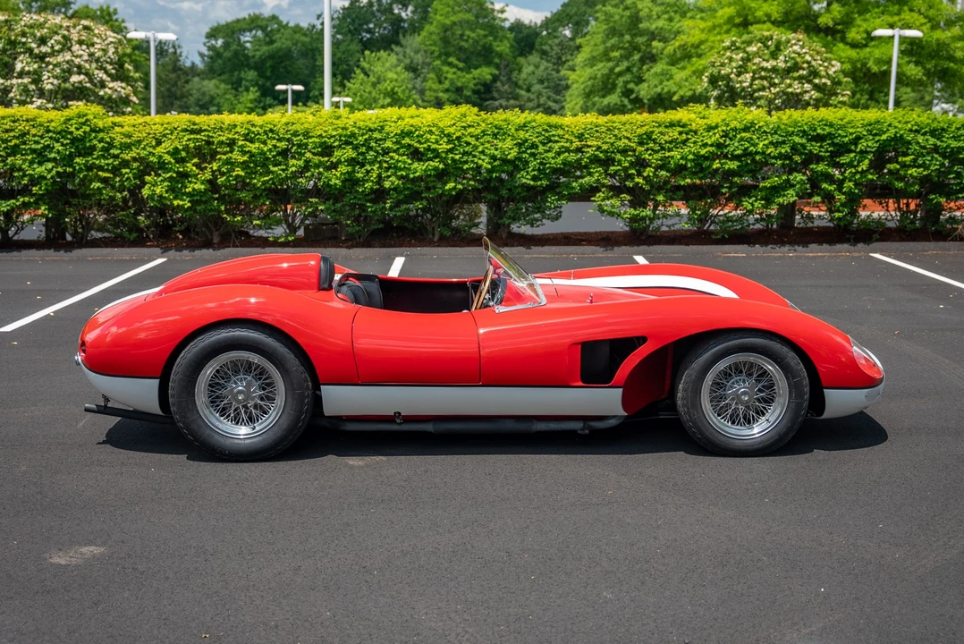 Ferrari Replica - Image 11 of 31