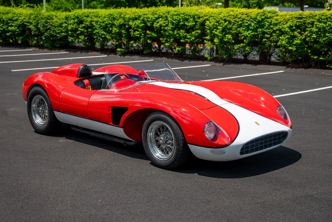 Ferrari Replica - Image 8 of 31