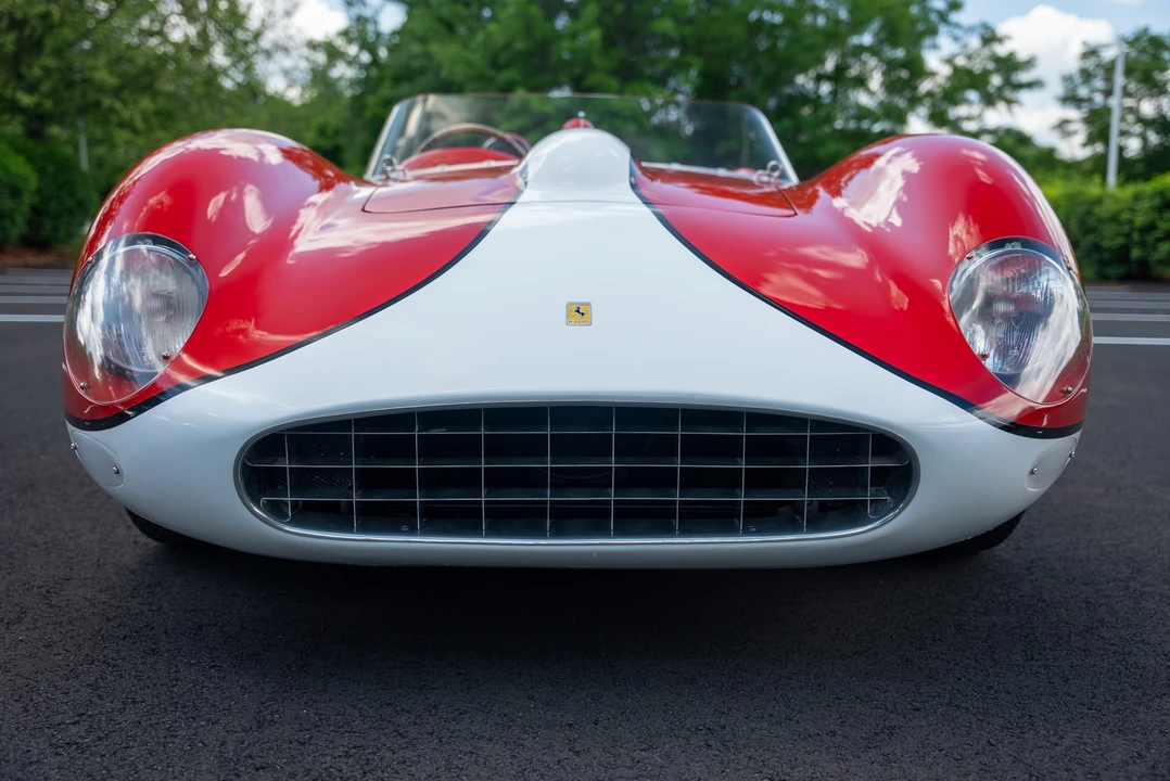 Ferrari Replica - Image 6 of 31