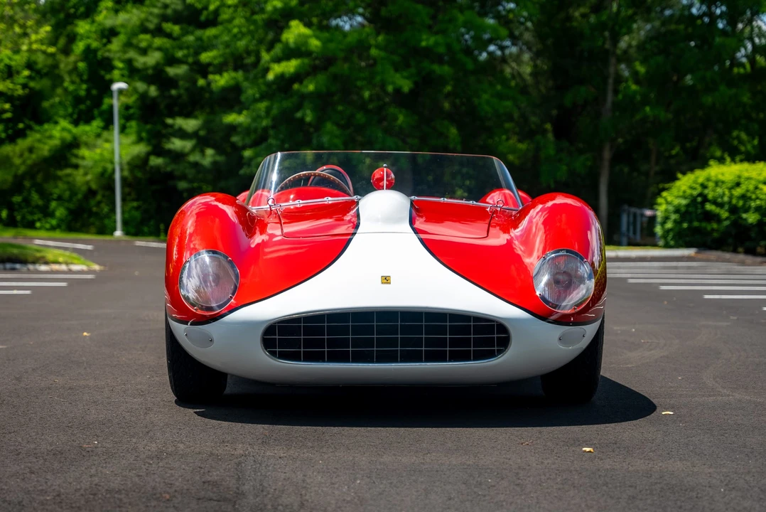 Ferrari Replica - Image 4 of 31