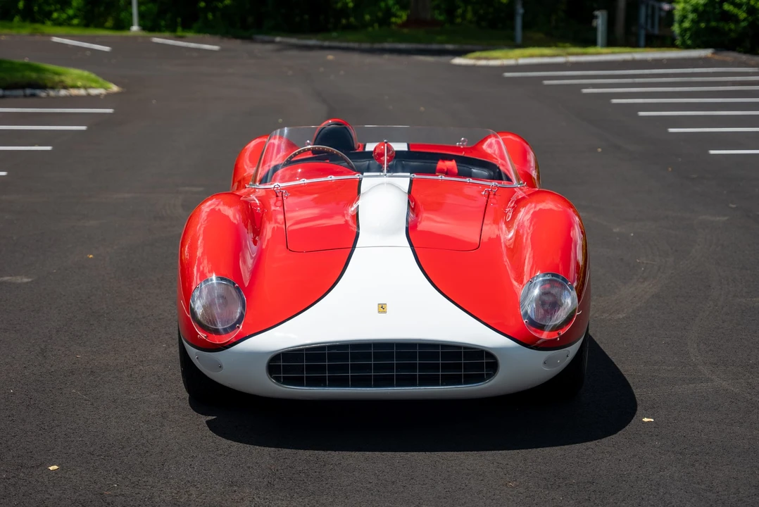 Ferrari Replica - Image 3 of 31