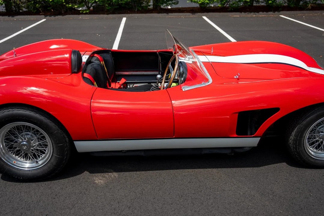 Ferrari Replica - Image 26 of 31