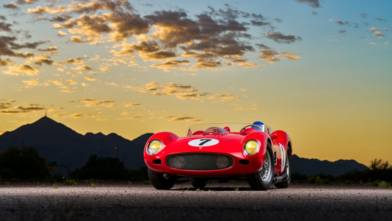Ferrari Replica - Image 2 of 31