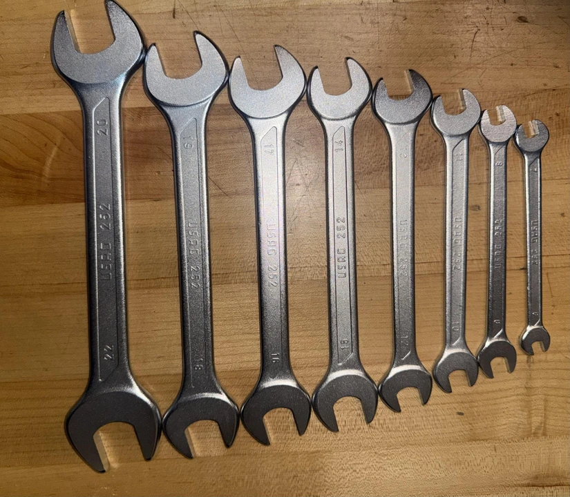 Parts & Memorabilia Tools - Image 17 of 19