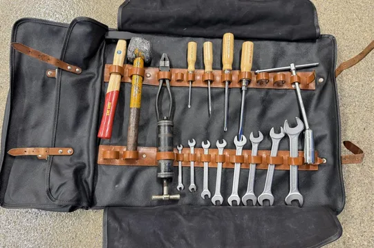 Ferrari 275 GTB/4 Tools