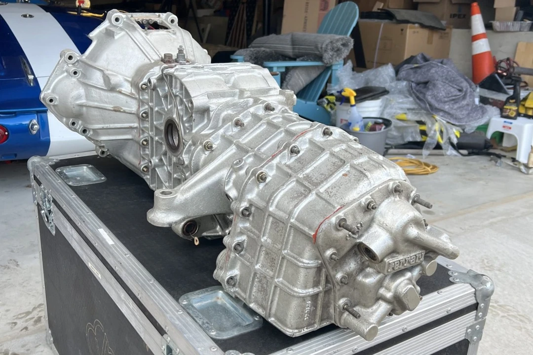 Parts & Memorabilia Gearboxes - Image 2 of 4