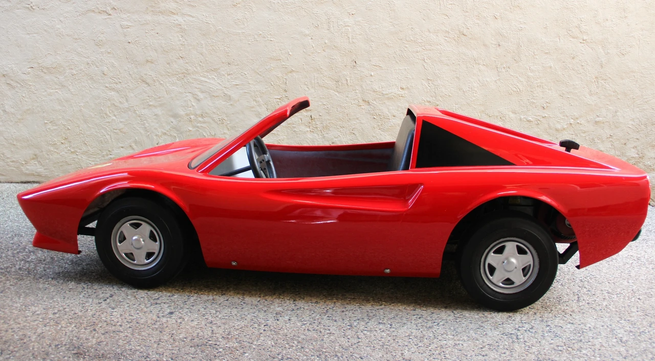 Ferrari Replica - Image 5 of 31
