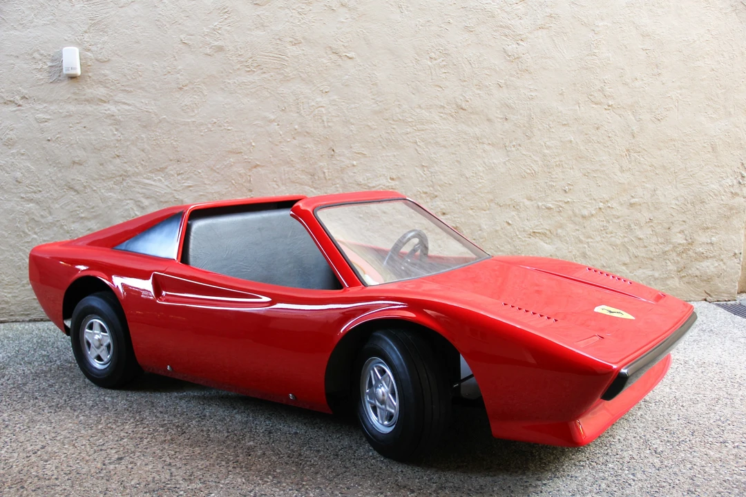 Ferrari Replica - Image 8 of 31