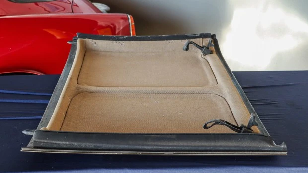 Parts & Memorabilia Bodywork - Image 3 of 4