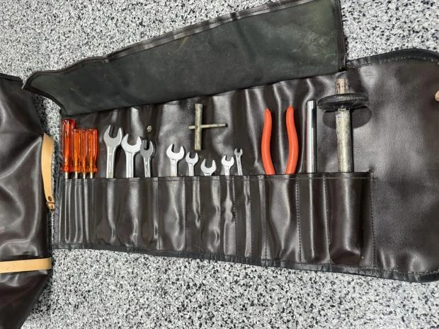 Parts & Memorabilia Tools - Image 3 of 6