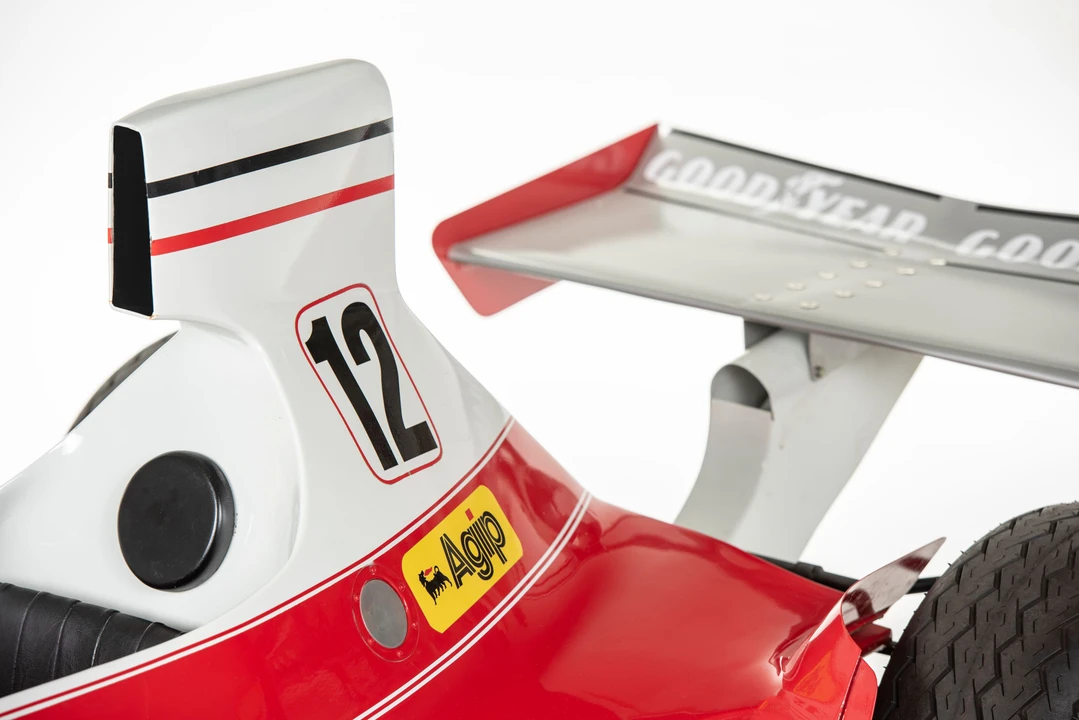 Ferrari Replica - Image 7 of 9