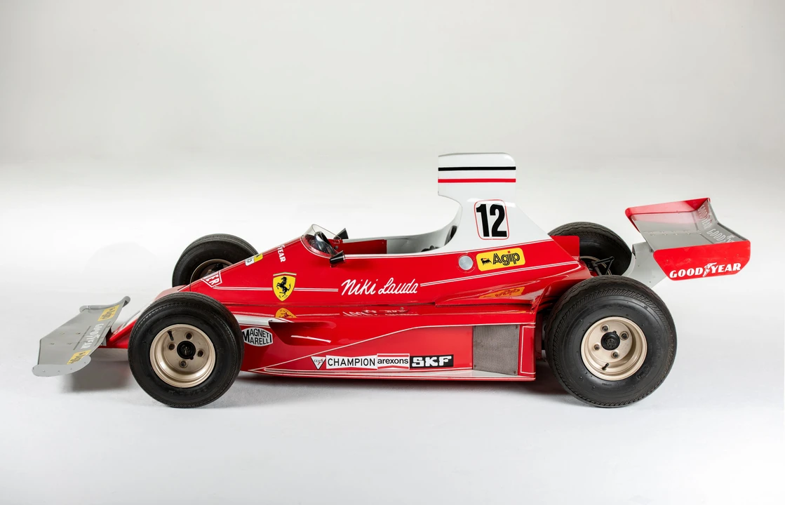 Ferrari Replica - Image 4 of 9