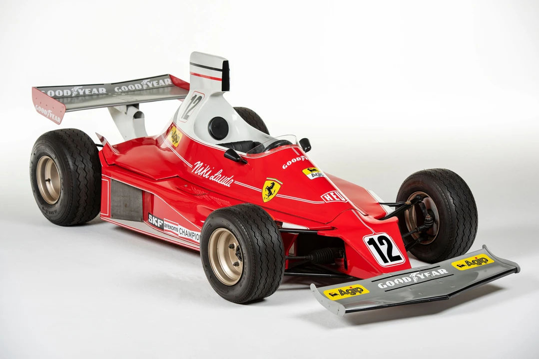 Ferrari Replica - Image 2 of 9