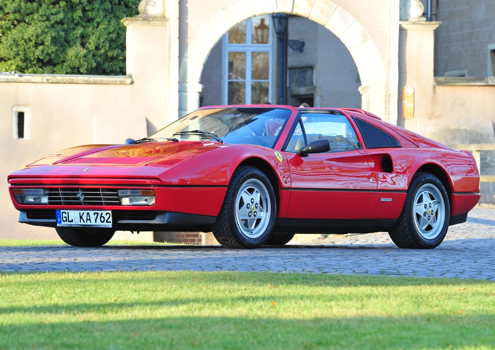Ferrari 328 GTS - Image 2 of 29