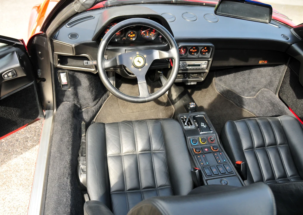 Ferrari 328 GTS - Image 15 of 29