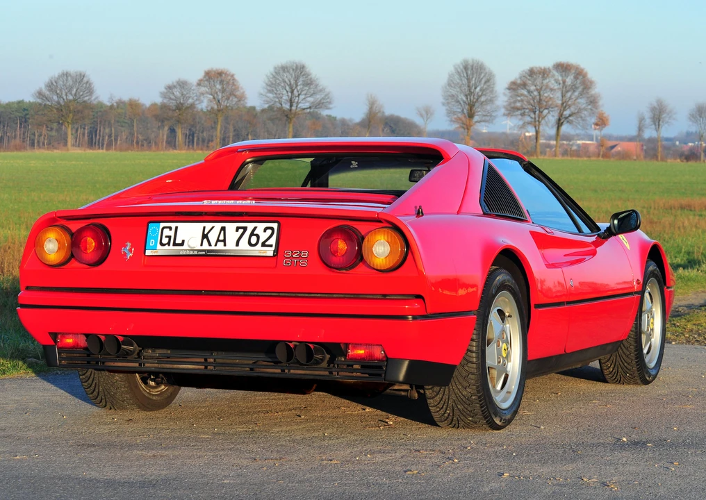 Ferrari 328 GTS - Image 11 of 29