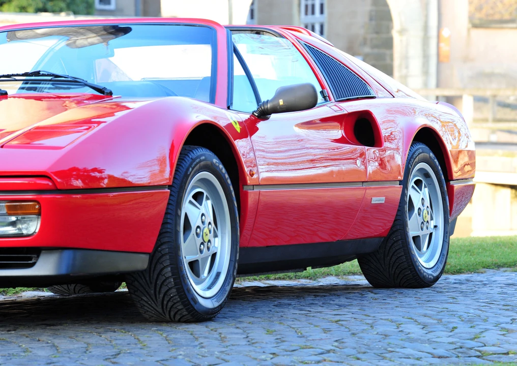 Ferrari 328 GTS - Image 29 of 29