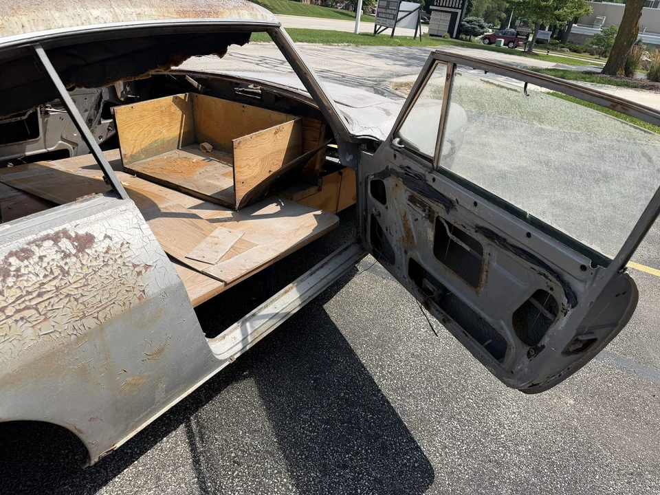 Parts & Memorabilia Bodywork - Image 21 of 31