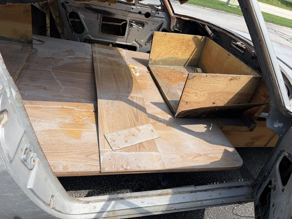 Parts & Memorabilia Bodywork - Image 19 of 31