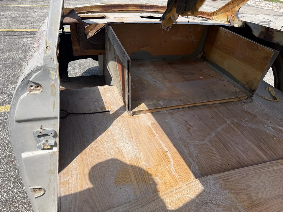 Parts & Memorabilia Bodywork - Image 16 of 31