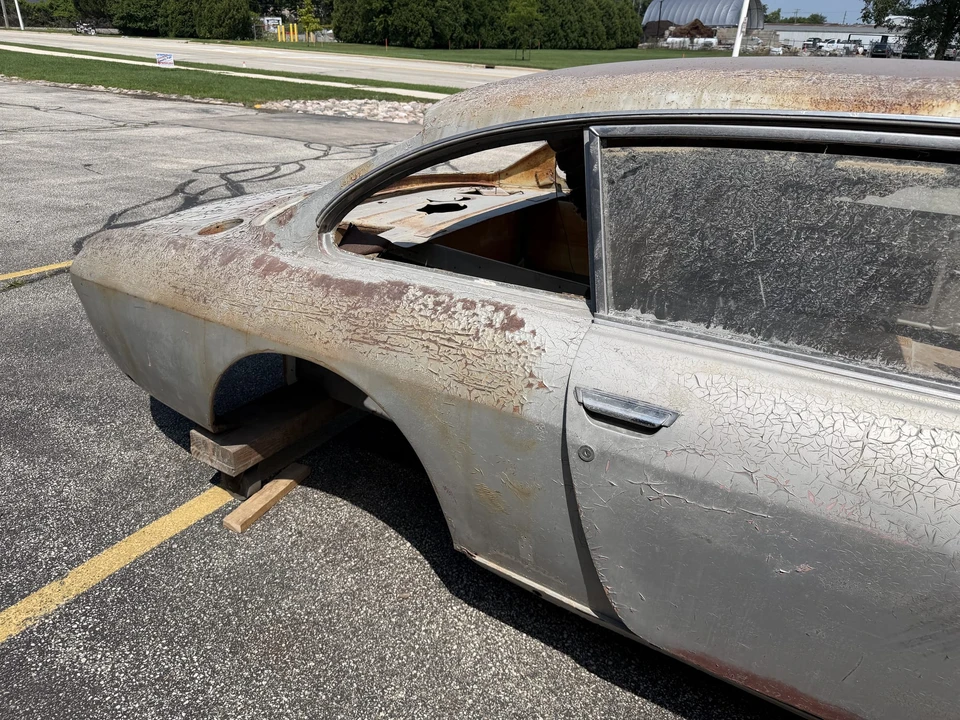 Parts & Memorabilia Bodywork - Image 9 of 31