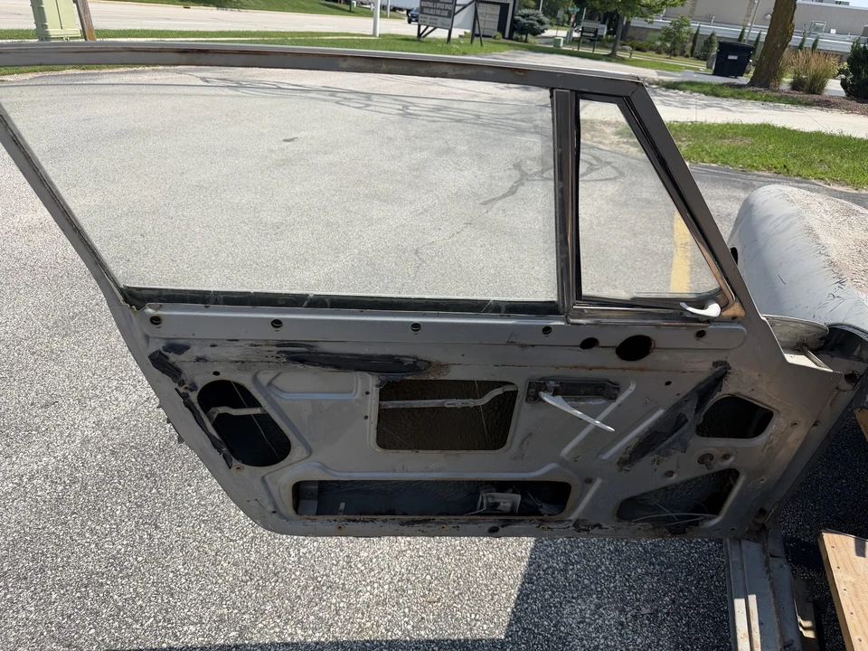 Parts & Memorabilia Bodywork - Image 12 of 31
