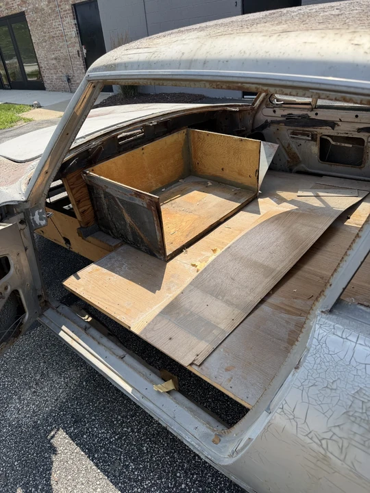 Parts & Memorabilia Bodywork - Image 18 of 31