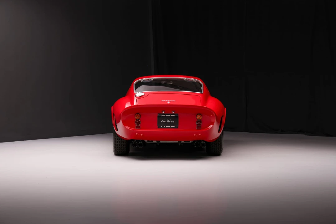 Ferrari 330 GT 2+2 - Image 5 of 31