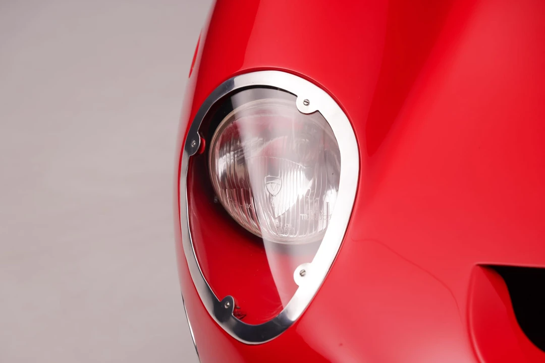 Ferrari 330 GT 2+2 - Image 19 of 31