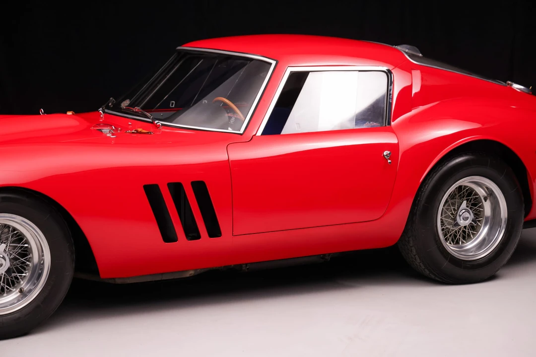 Ferrari 330 GT 2+2 - Image 27 of 31