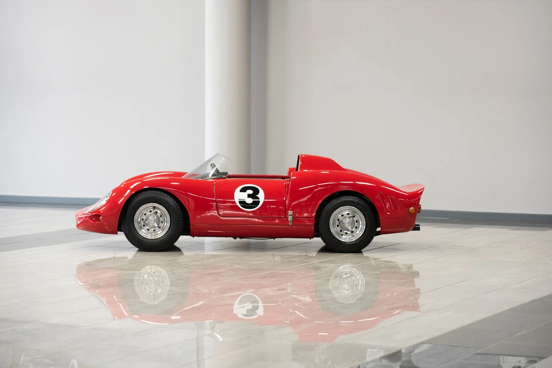 Ferrari Replica - Image 10 of 16