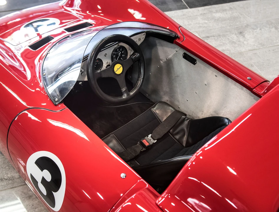 Ferrari Replica - Image 13 of 16