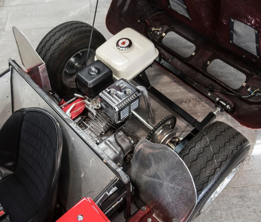 Ferrari Replica - Image 14 of 16